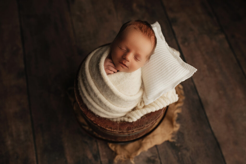 studio newborn photographer, baby and family photography near me, get newborn pictures taken