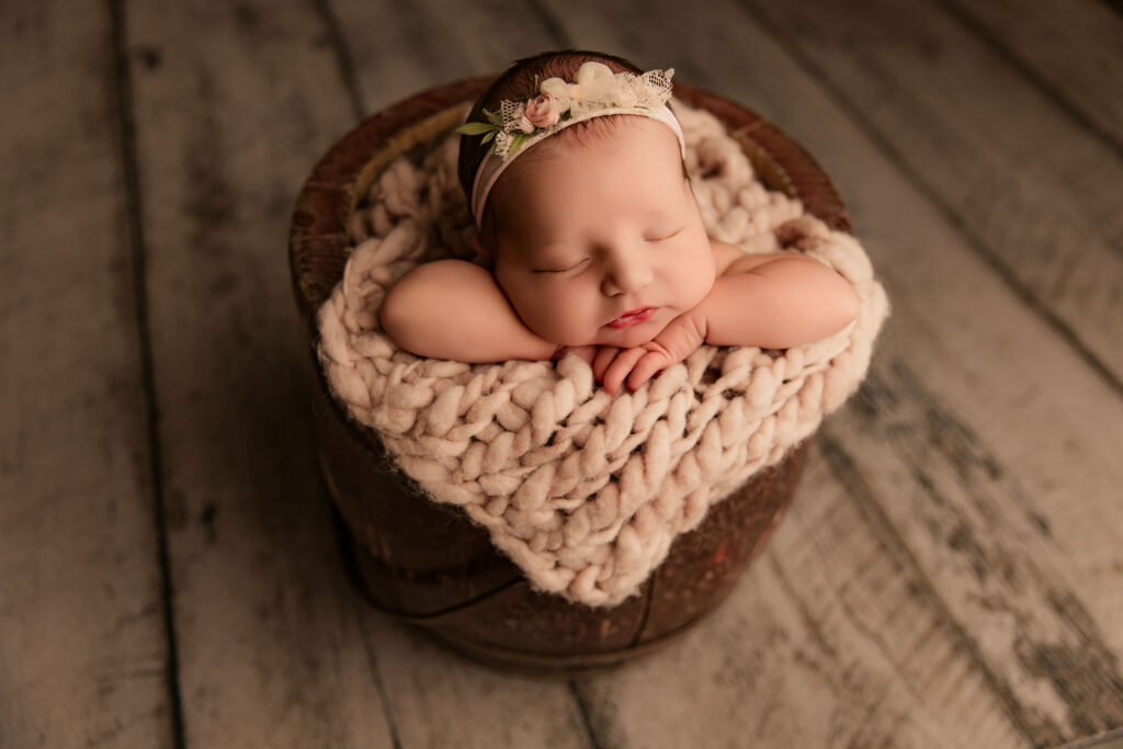 baby photographer near me, best mesa infant photography studio, professional newborn photography