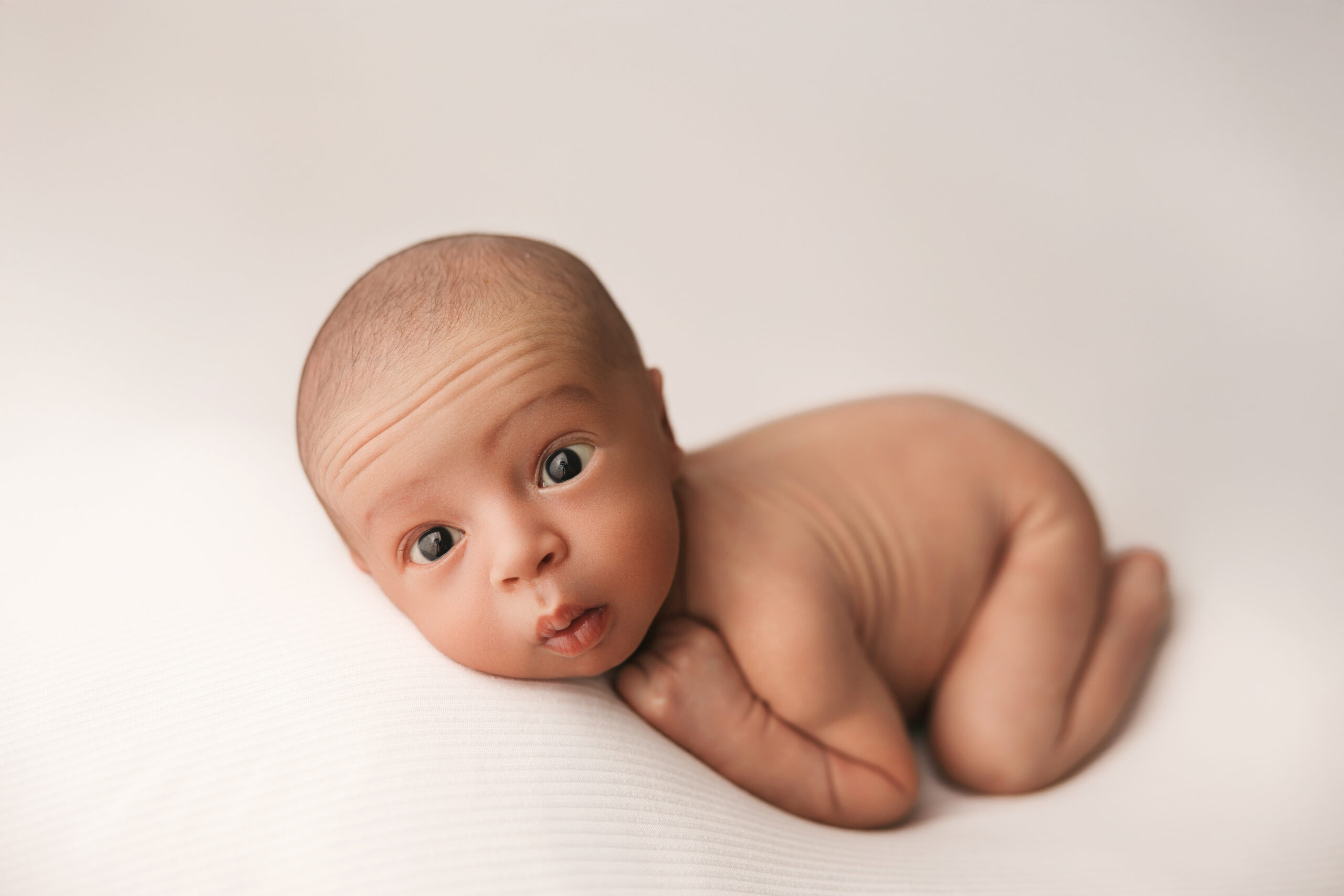 awake baby in Scottsdale baby picture session