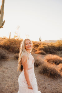 Inspiration for senior portraits in phoenix at lost dutchman state park boho dress for senior session