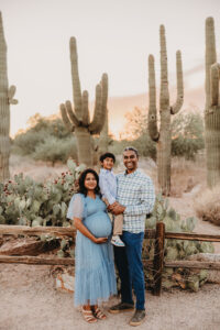 maternity photographer in Phoenix for families