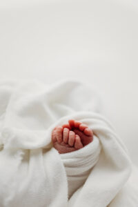 baby girl toes newborn photography session