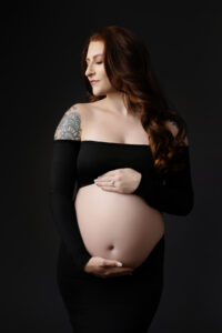 black dress for Arizona maternity pictures
