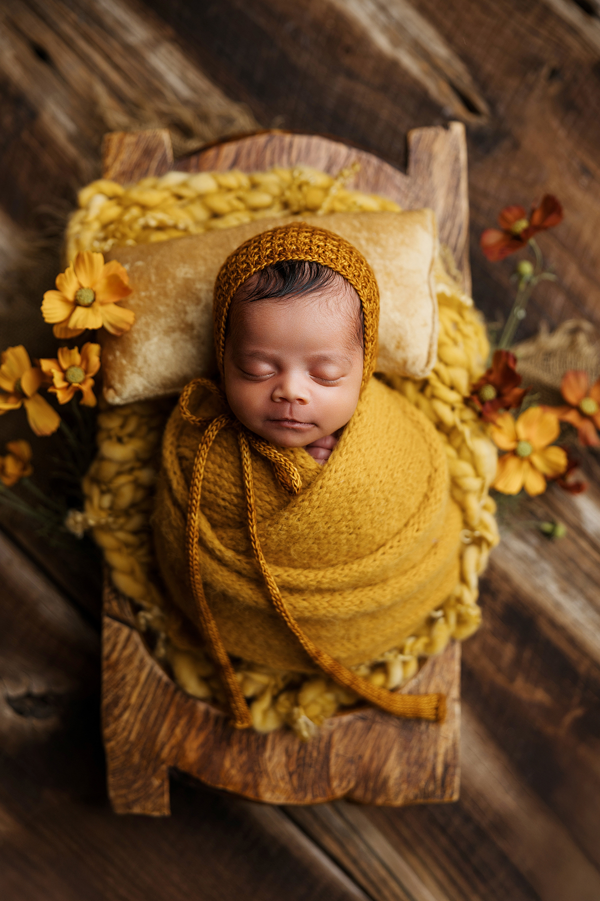 Phoenix newborn moms, learn more about newborn photography