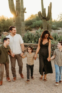 family of 5 during Outside mini session in Phoenix at riparian preserve